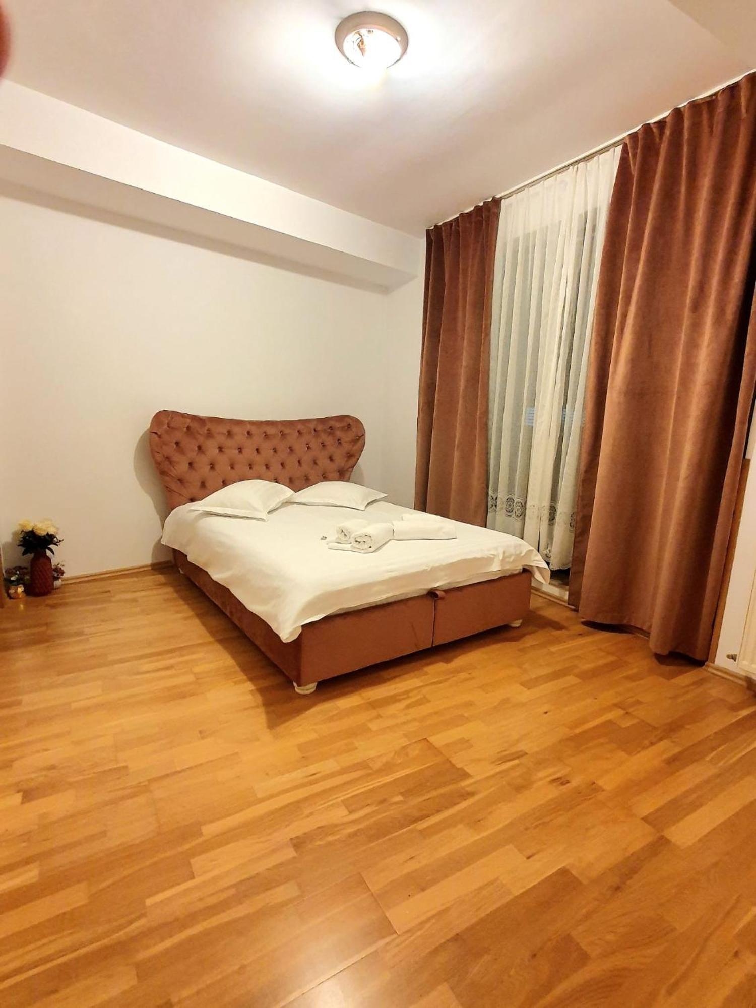 Centru Unirii Luxury Vip Apartament 2 Camere 98 Mp ! Parcare Subterana Privata Incalzita Iarna Si Climatizata Vara Doar Cu Rezervare In Limita Locurilor Disponibile ! Proprietate In Regim Hoteliep - Nu Are Bucatarie ! 부쿠레슈티 외부 사진